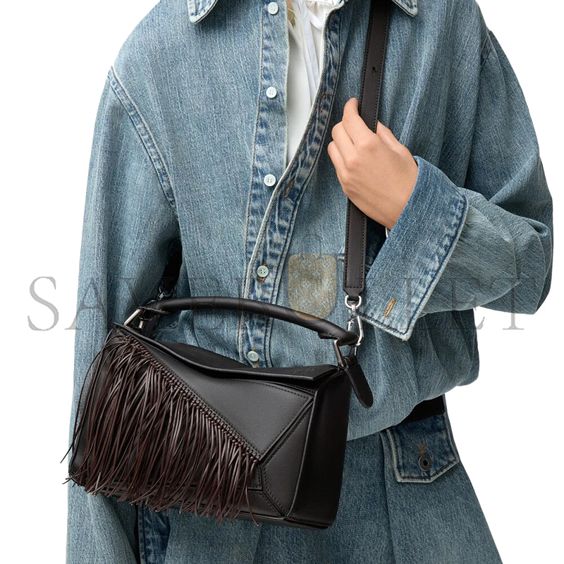 L0ew* FRINGE SMALL PUZZLE BAG IN CLASSIC CALFSKIN A510S21XCM (24*16.5*10.5cm)